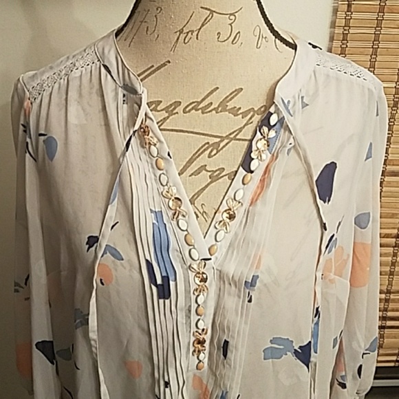Beautiful M&S blouse - Picture 2 of 6